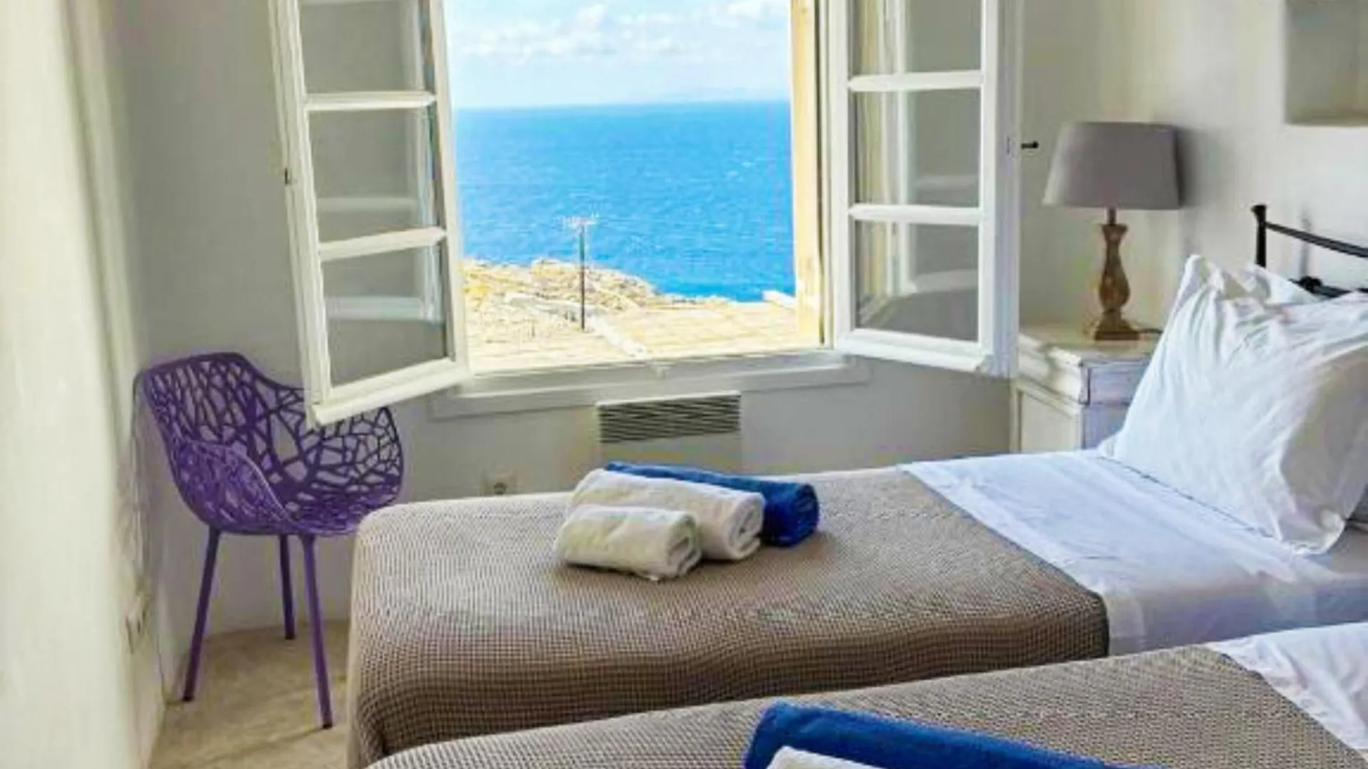 White Rock Suites & Villas Houlakia