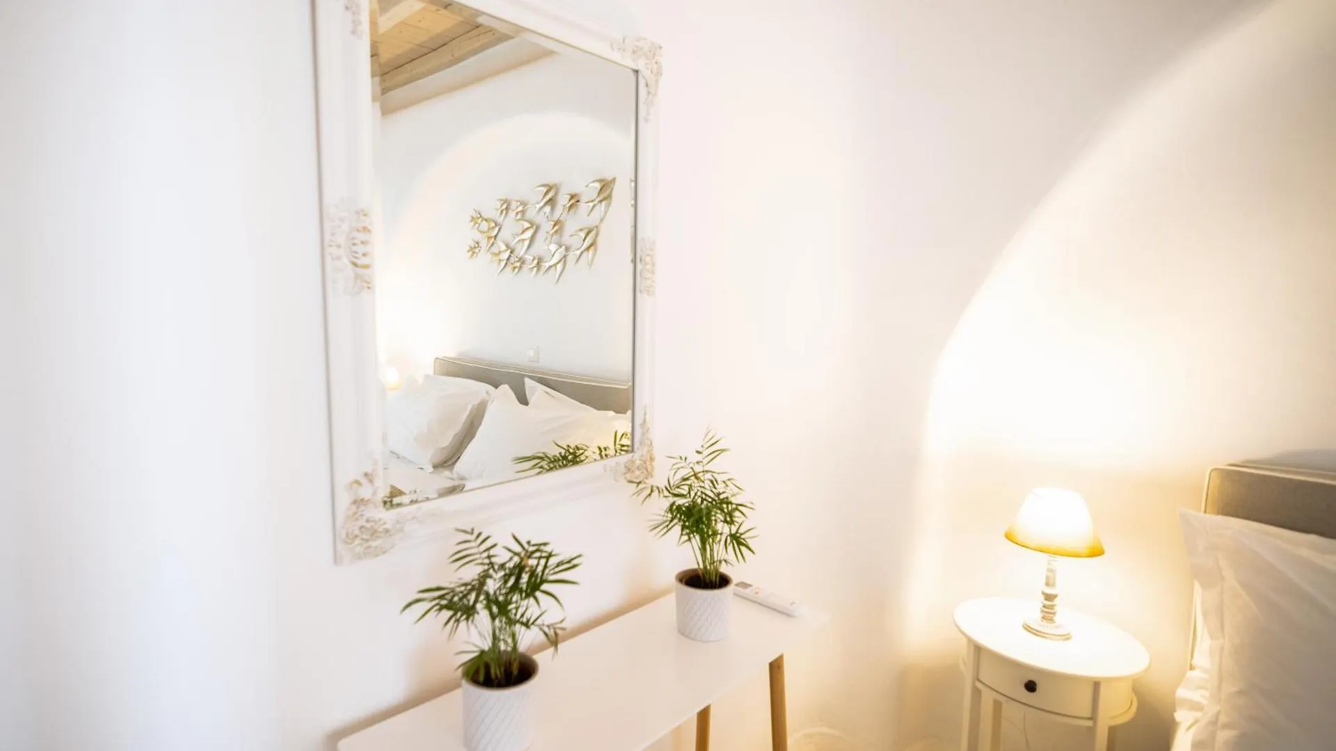 White Rock Suites & Villas Houlakia  0*, Houlakia (Mykonos) Řecko