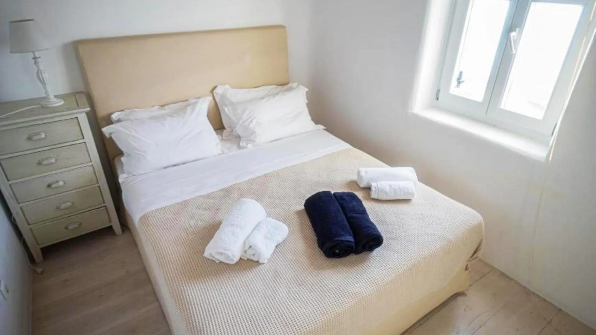 White Rock Suites & Villas Houlakia  0*, Houlakia (Mykonos)