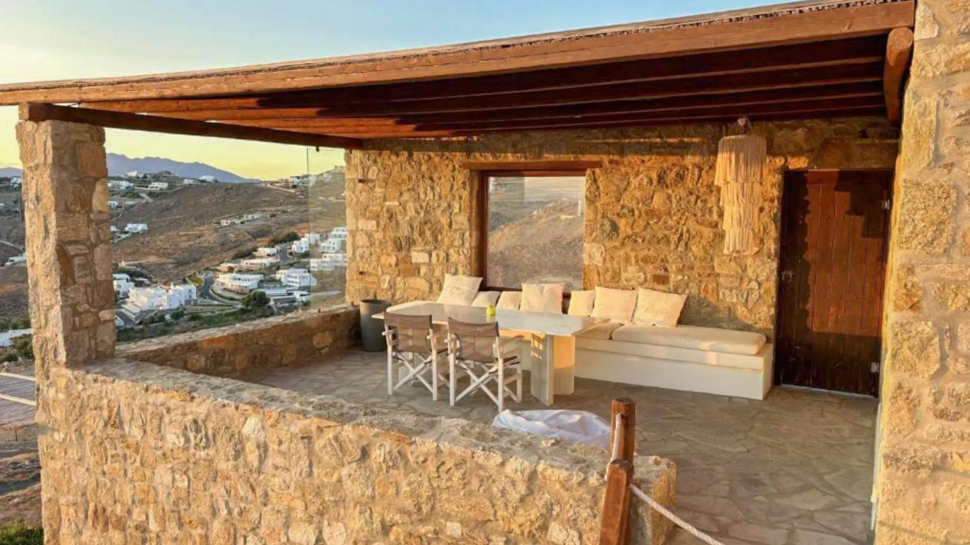 Hotel White Rock Suites & Villas Houlakia