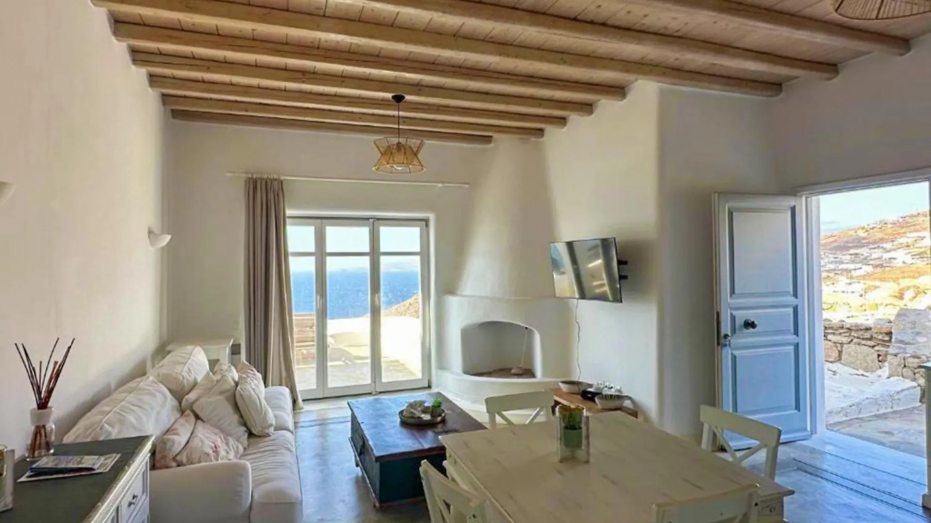 White Rock Suites & Villas Houlakia  Houlakia (Mykonos)