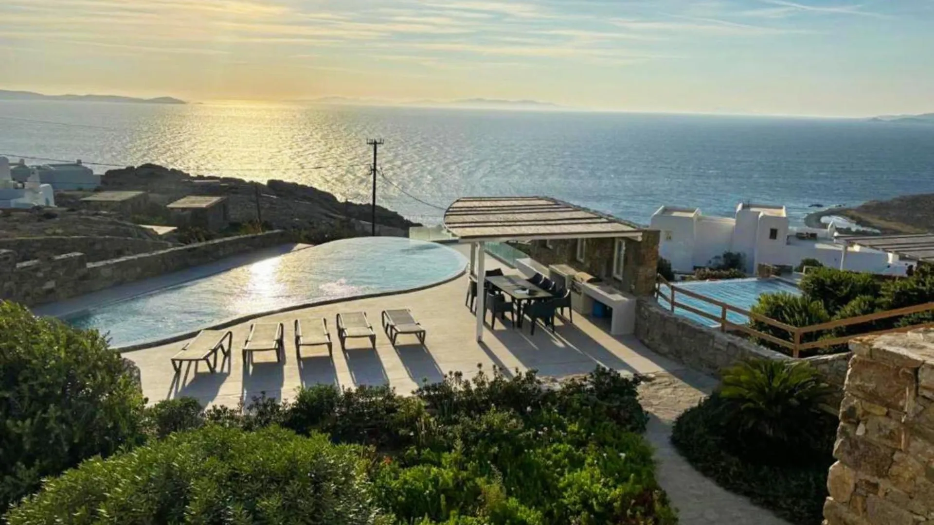 Отель White Rock Suites & Villas Houlakia