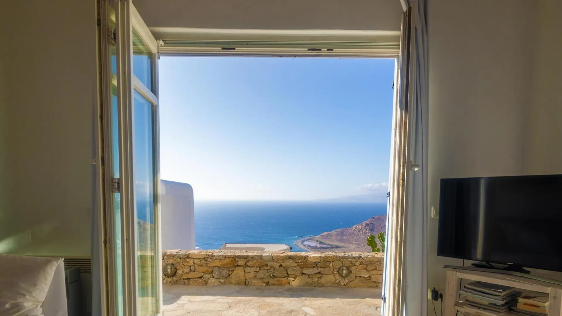 White Rock Suites & Villas Houlakia  Греция